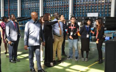 肯尼亞港務(wù)局代表團(tuán)訪問飛力達(dá)股份