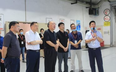 黃奇帆調(diào)研重慶飛力達(dá) 對智能倉儲贊不絕口